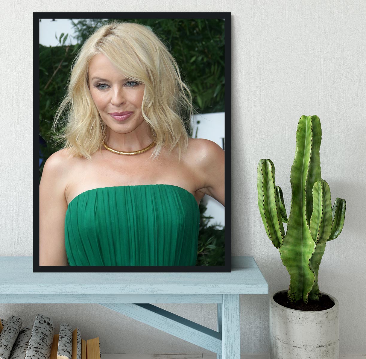 Kylie Minogue in green Framed Print - Canvas Art Rocks - 2