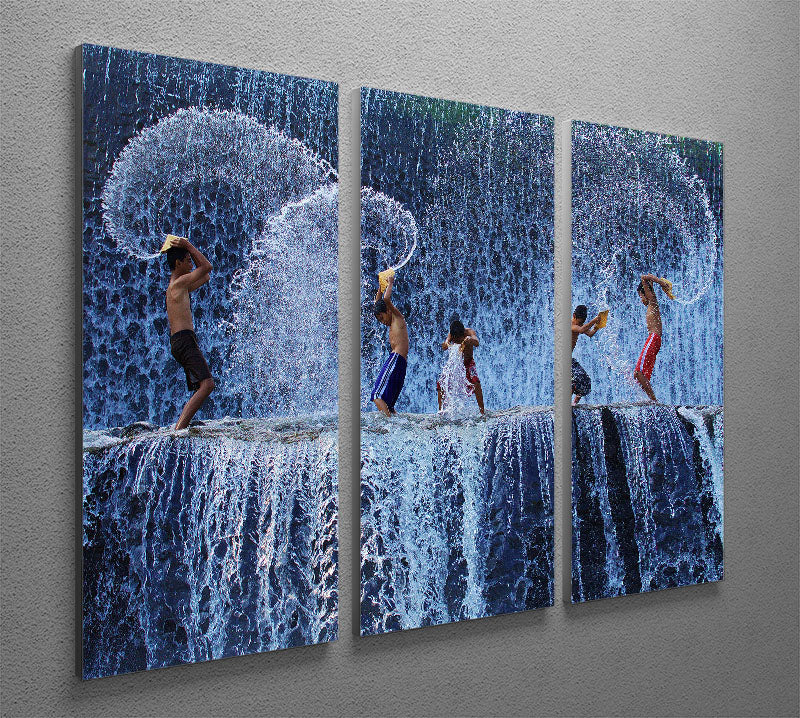 Playing with splash 3 Split Panel Canvas Print - 1x - 2