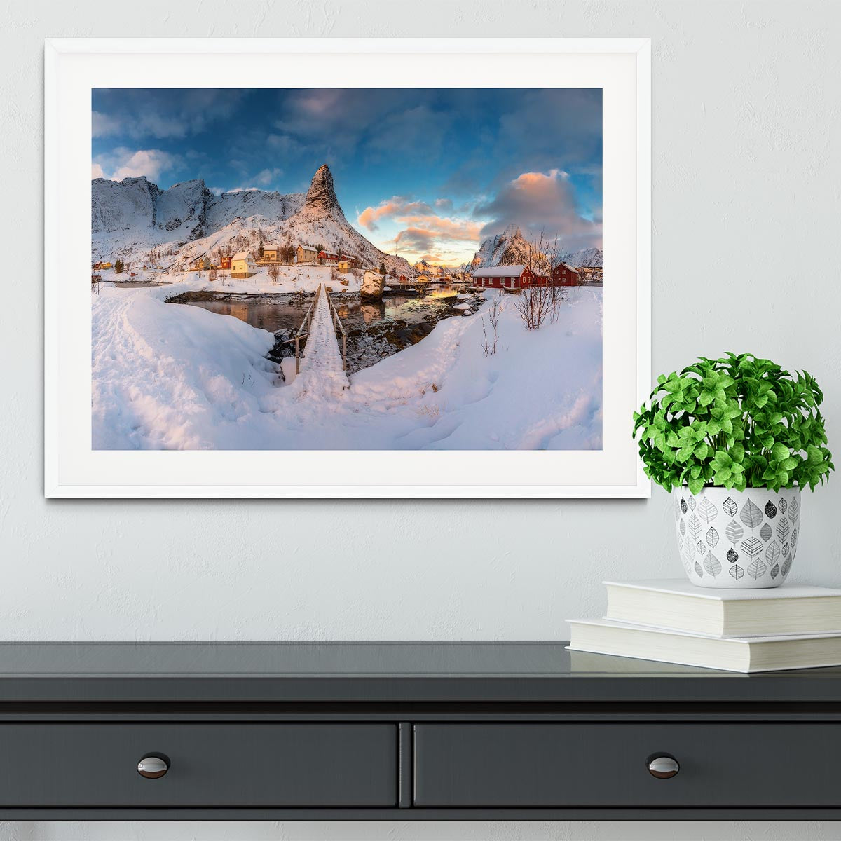 Reine Framed Print - Canvas Art Rocks - 5