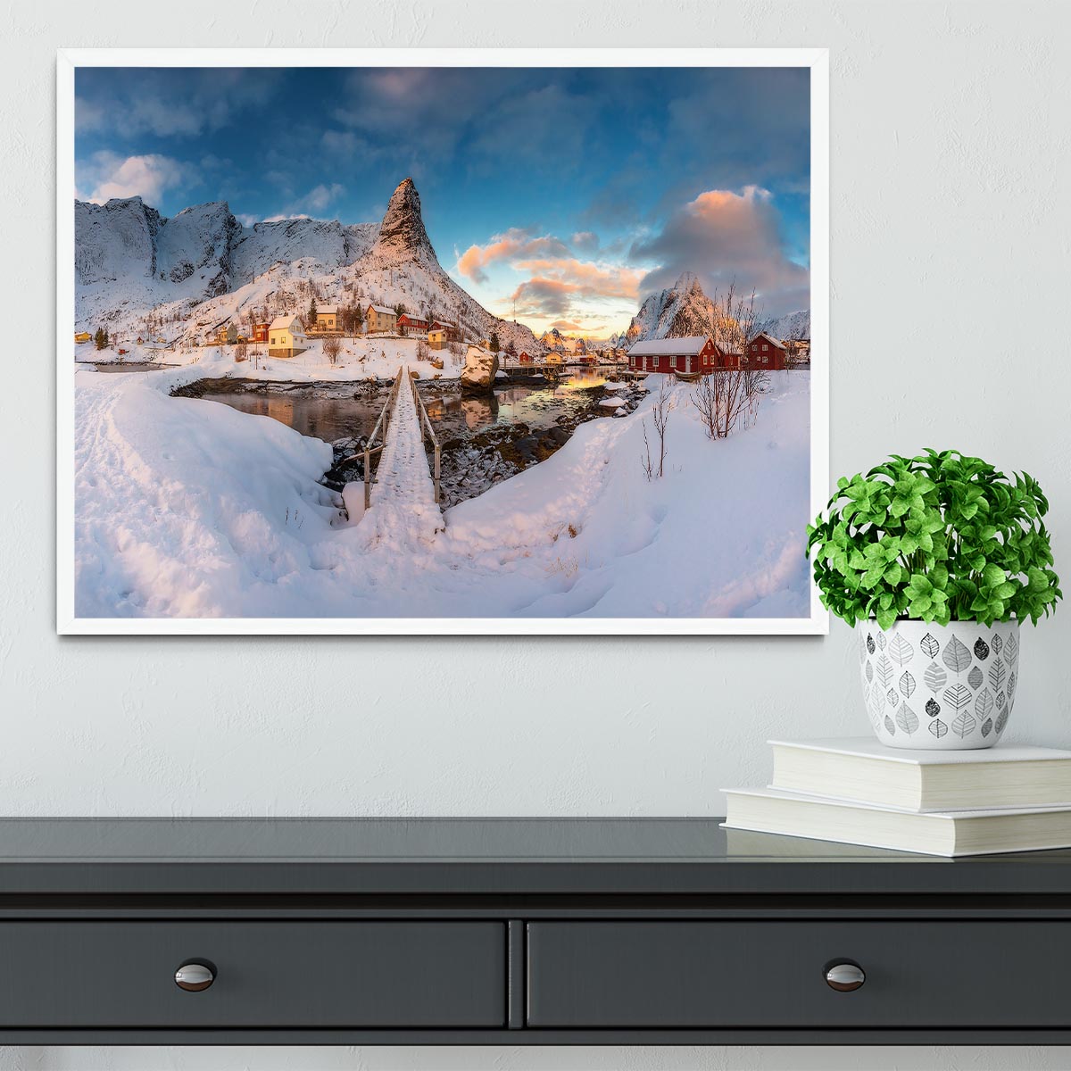 Reine Framed Print - Canvas Art Rocks -6