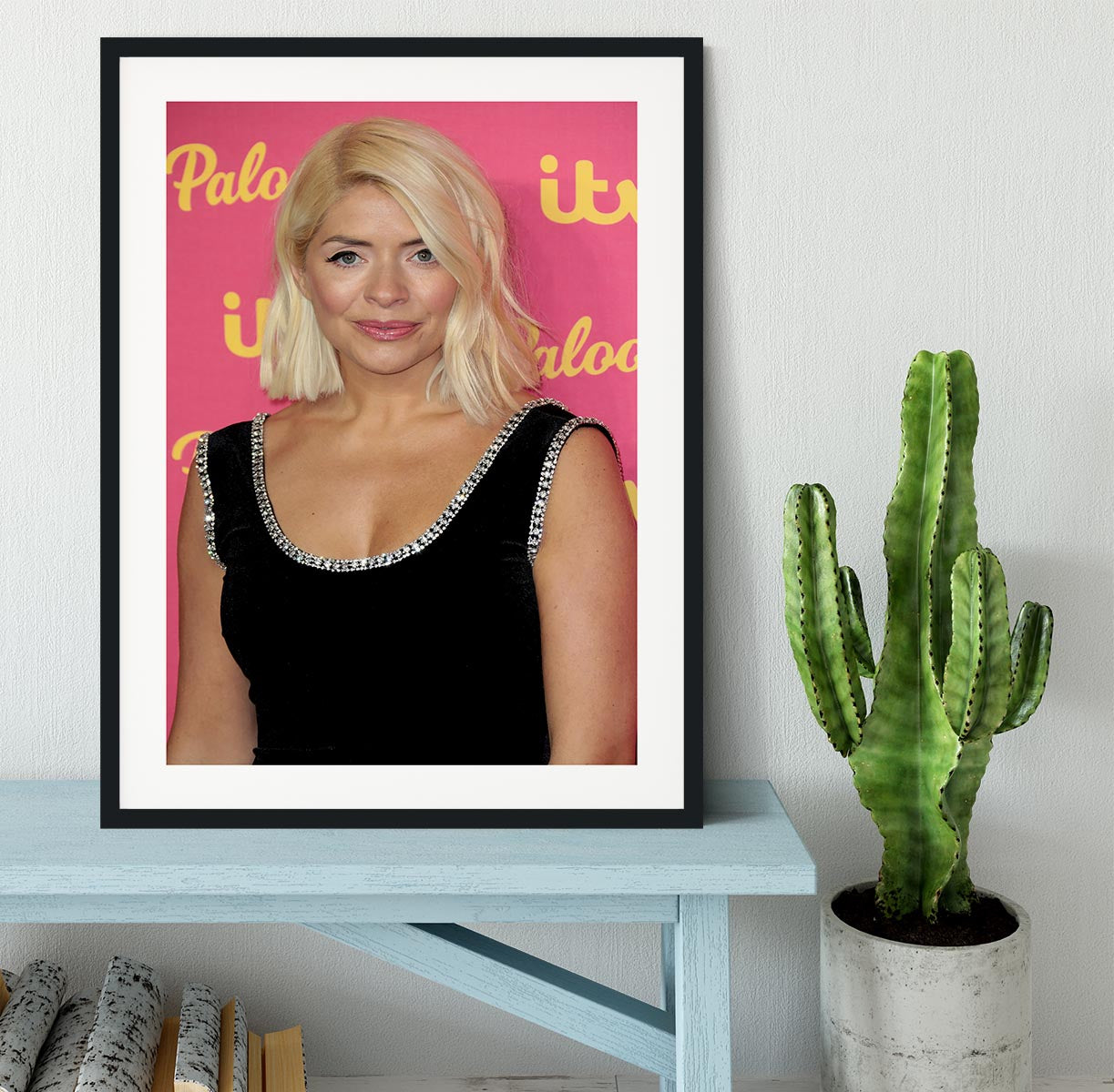 Holly Willoughby Framed Print - Canvas Art Rocks - 1