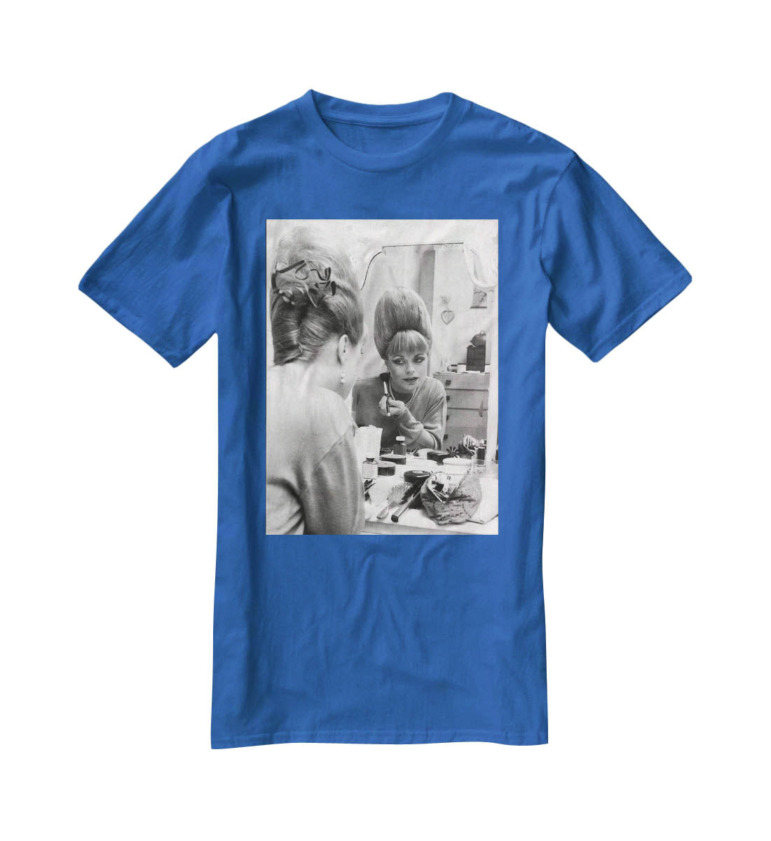 Mari Wilson T-Shirt - Canvas Art Rocks - 2