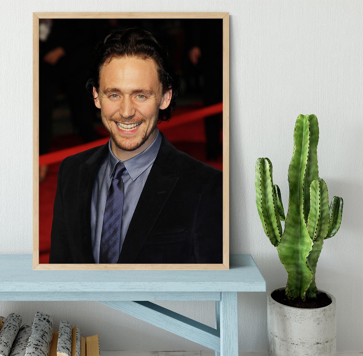 Tom Hiddleston Framed Print - Canvas Art Rocks - 4